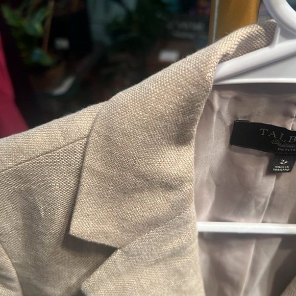 Talbots blazer, size 2P, linen blend EUC, khaki color with a sparkle - Picture 6 of 8